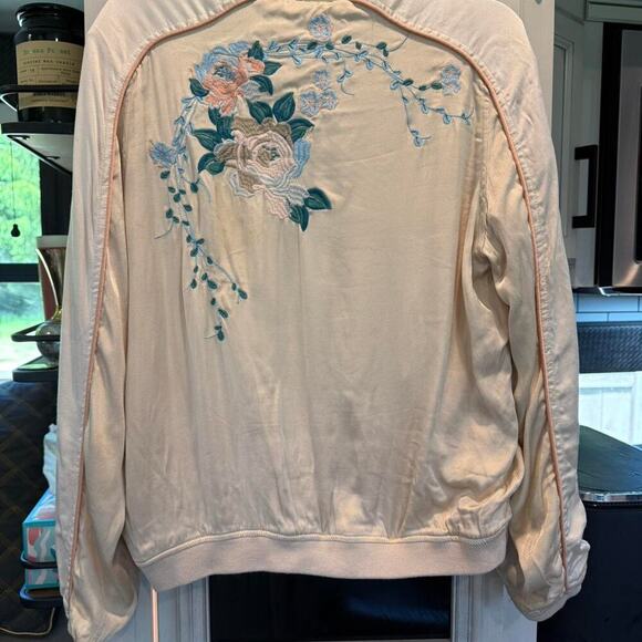 Blank nyc pink floral embroidered - Picture 6 of 7